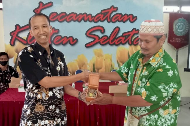 Perpisahan untuk kebahagian