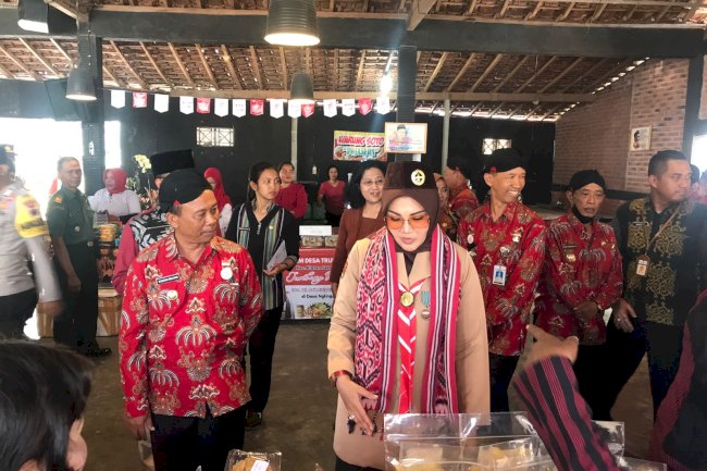 Sambang Warga Bupati Ke Desa Nglinggi