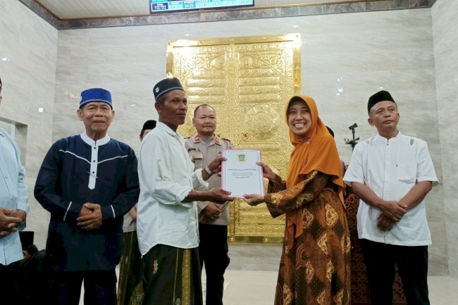 Tarling di masjid Cahaya yang penuh cahaya