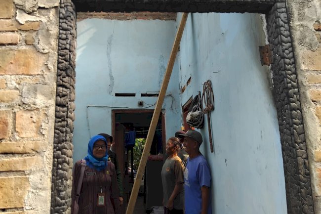 Bantuan Korban Kebakaran Di Desa Ngalas