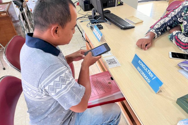 Ada Layanan Lewat Whatsapp di Kecamatan Klaten Selatan