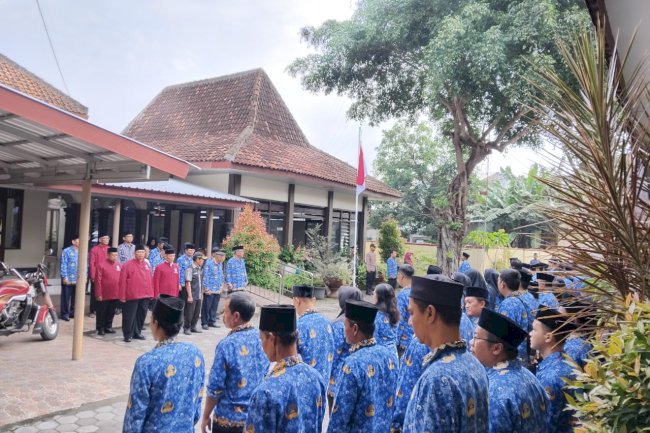Upacara Hari Pahlawan di Klaten Selatan Berlangsung Khidmat dan Penuh Semangat