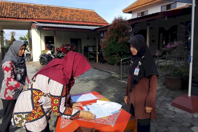 ASN Kecamatan Klaten Selatan Tandatangani Pakta Integritas Usai Apel Pagi