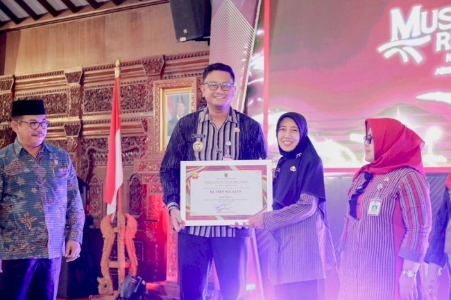 Musrenbang RKPD Kabupaten Klaten 2027, Camat Klaten Selatan Terima Penghargaan