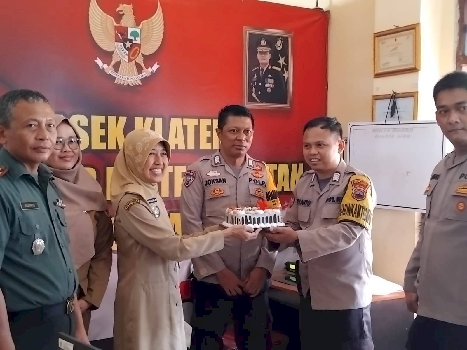 Muspika Klaten Selatan Berikan Ucapan pada Kapolseksubsektor Klaten Selatan