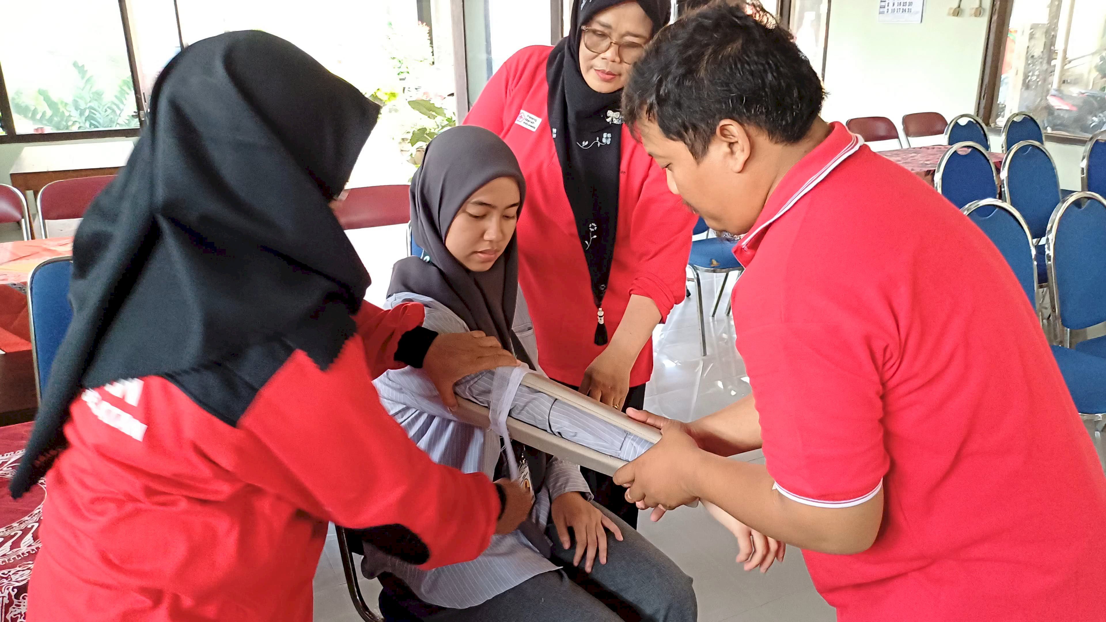 Pelatihan dan pendampingan DESTANA untuk Tingkatkan Kesiapsiagaan Bencana
