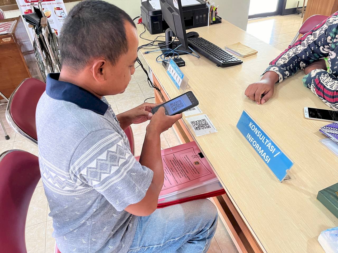 Ada Layanan Lewat Whatsapp di Kecamatan Klaten Selatan