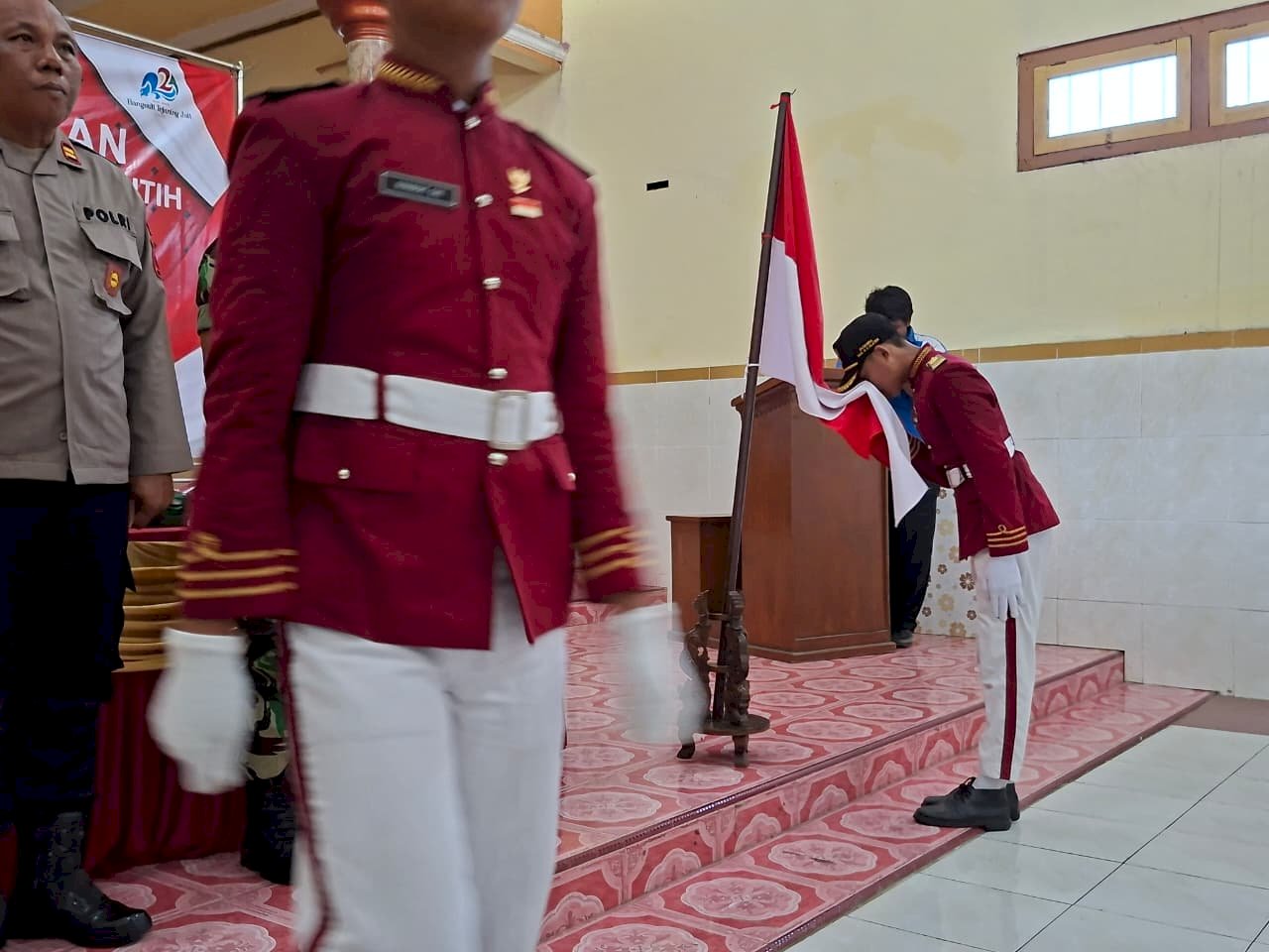 PASKIBRA KECAMATAN KLATEN SELATAN DIKUKUHKAN, CAMAT TANAMKAN SEMANGAT KEPAHLAWANAN